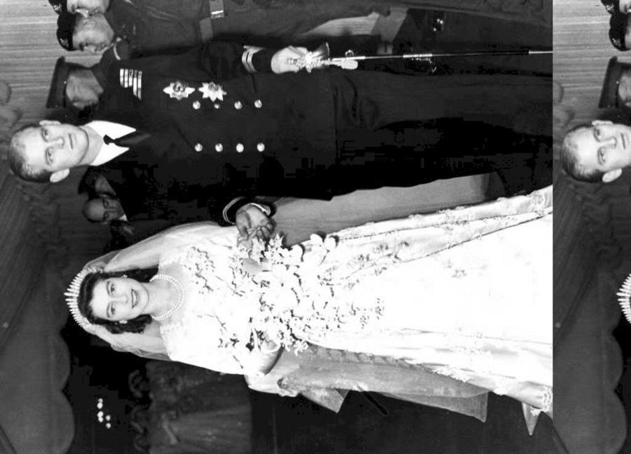 Απίστευτη λεπτομέρεια: Με μυρτιά που φύτρωσε από τη γαμήλια ανθοδέσμη της, το στεφάνι της κηδείας της Ελισάβετ [Εικόνες]