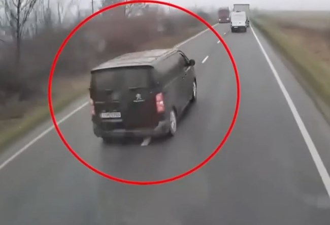 Η αντίφαση με το απότομο φρενάρισμα και το αριστερό φλας: Ειδικός πραγματογνώμονας αναλύει το τροχαίο στη Ρουμανία