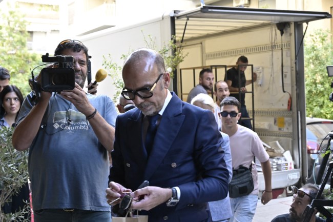 ιατρειο κολωνακι μαζωνακησ