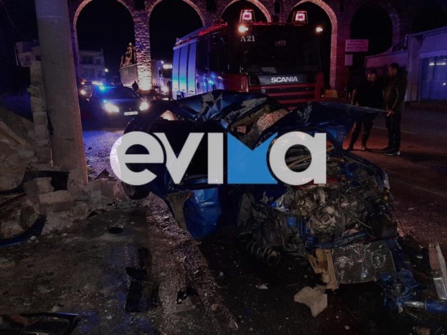 Τραγωδία στη Χαλκίδα: Νεκρή 16χρονη σε τροχαίο δυστύχημα - Το ΙΧ καρφώθηκε σε τοίχο σπιτιού [Εικόνες - Βίντεο]