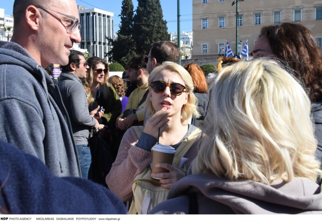Άννη Θεοχάρη