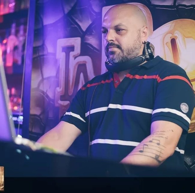 Dj Decibel Δημήτρης Μπέλλος