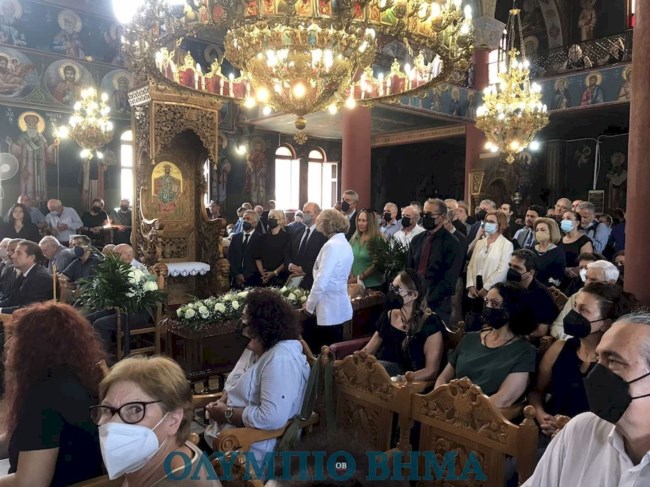Κηδεία Παντερμαλή: Στο αγαπημένο του Δίον για πάντα ο καθηγητής Αρχαιολογίας - Το ησυχαστήριό του [Εικόνες-Βίντεο]