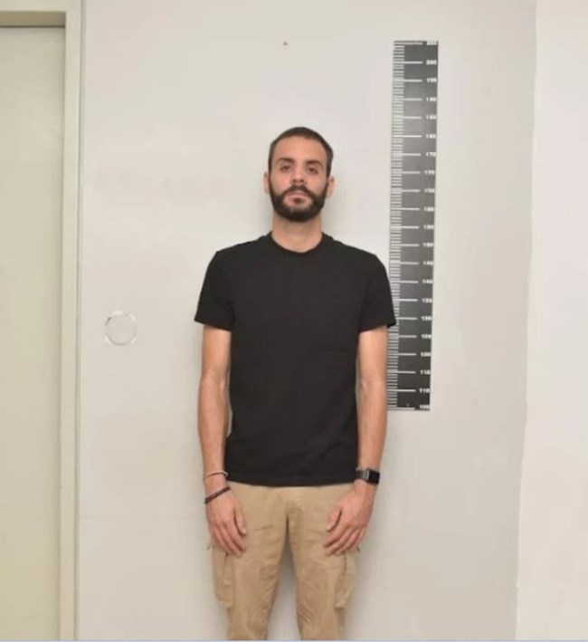 ΑΓΡΙΝΙΟ ΠΟΔΟΣΦΑΙΡΙΣΤΗΣ ΑΣΕΛΓΕΙΑ