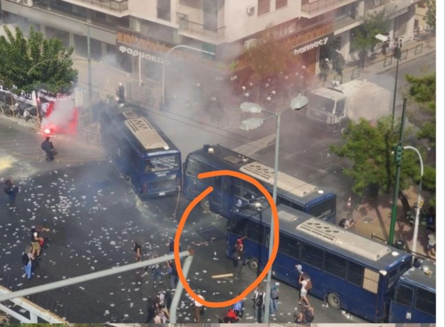 Δίκη Χρυσής Αυγής: Η ΕΛΑΣ για τα επεισόδια στο Εφετείο - "Eπίθεση από 600 άτομα με 150 μολότοφ" [εικόνες-βίντεο]