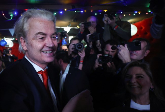 Ολλανδία: Μεγάλη νίκη της ακροδεξιάς του Βίλντερς στις βουλευτικές εκλογές - Δύσκολος ο σχηματισμός κυβέρνησης