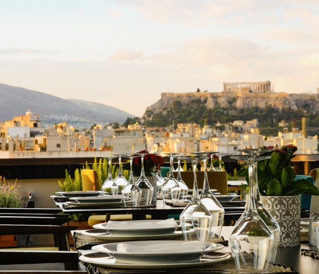 "Ζήστε τη Μαγεία των Γιορτών με την Zeus International Hotels & Resorts" Χριστούγεννα & Πρωτοχρονιά 2024-2025
