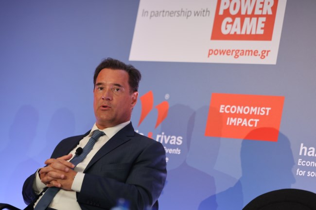 Γεωργιάδης στο Συνέδριο του Economist: "Η ελληνική κοινωνία δεν ασχολείται με τα μεγάλα αλλά μόνο με τα μικρά"