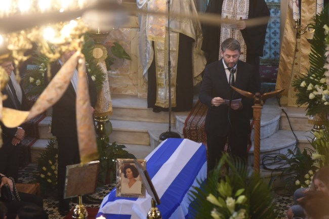 Βάσω Παπανδρέου: Τελευταίο αντίο στη "Σιδηρά Κυρία" του ΠΑΣΟΚ - "Περπατούσε αγέρωχη σε όλη της τη ζωή"  [εικόνες]