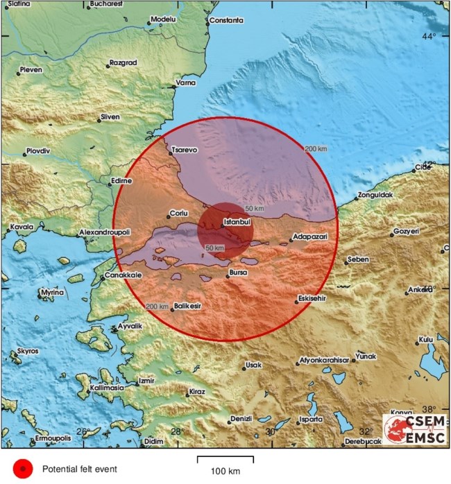 Ισχυρός σεισμός 6,2 Ρίχτερ ταρακούνησε την Κωνσταντινούπολη - Η στιγμή που χτυπάει ο Εγκέλαδος [βίντεο]
