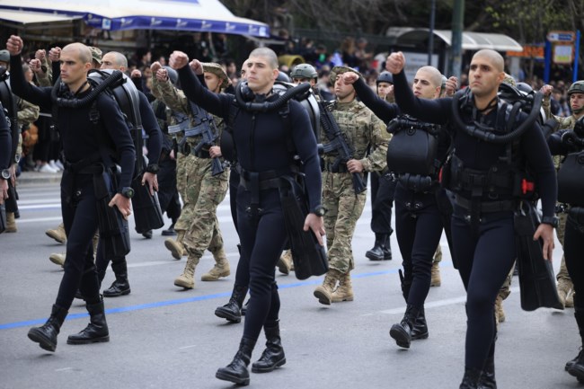 στρατιωτικη παρελαση 25η μαρτιου αθηνα