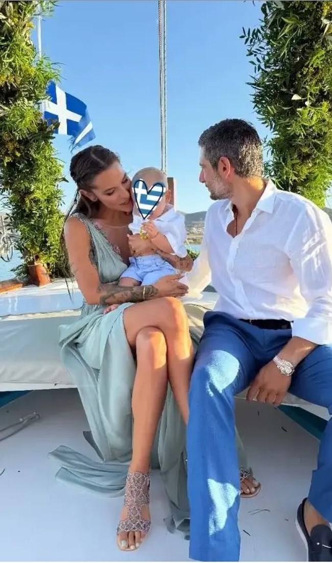 ΕΡΙΕΤΤΑ ΒΑΦΤΙΣΗ