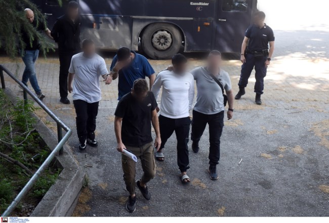 Θεσσαλονίκη: Στο αυτόφωρο για μικροποσότητες ναρκωτικών πέντε Τούρκοι συλληφθέντες - Καταδικάστηκαν τρεις, αθωώθηκαν δύο