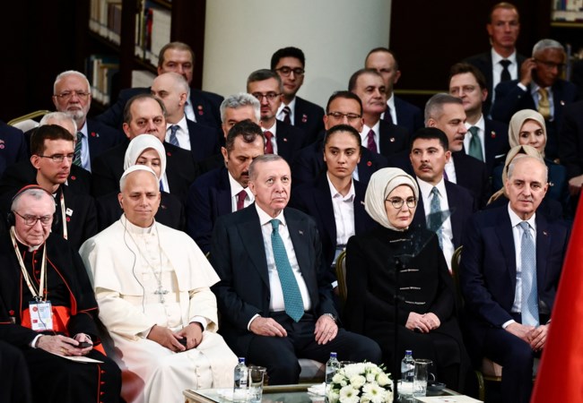 ΠΑΠΑΣ ΕΡΝΤΟΓΑΝ