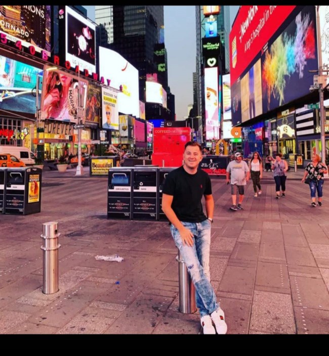 Αυτός είναι ο αστυνομικός που πέθανε σε τροχαίο στον Κηφισό: Πατέρας ενός παιδιού, έγκυος η γυναίκα του στο δεύτερο