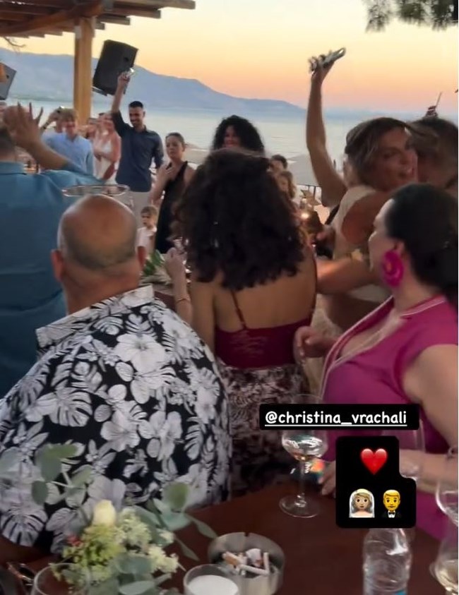 χριστιν αβραχαλη