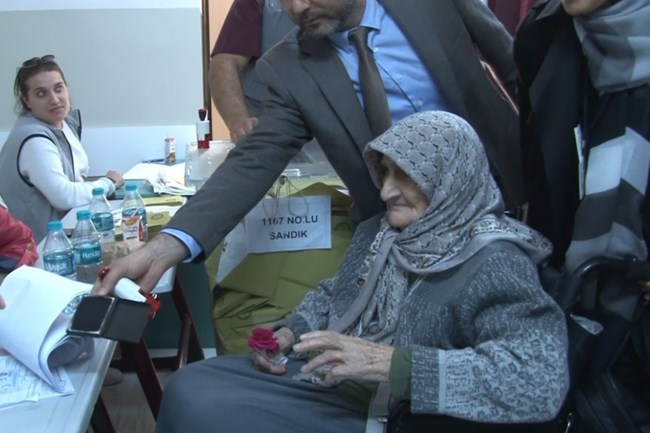 Τουρκία Εκλογές ψηφοφόρος 114 ετών