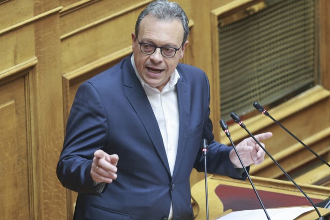 Στο βήμα ο Σωκράτης Φάμελλος - Η κοινωνία πέτυχε τις παραιτήσεις δύο υπουργών