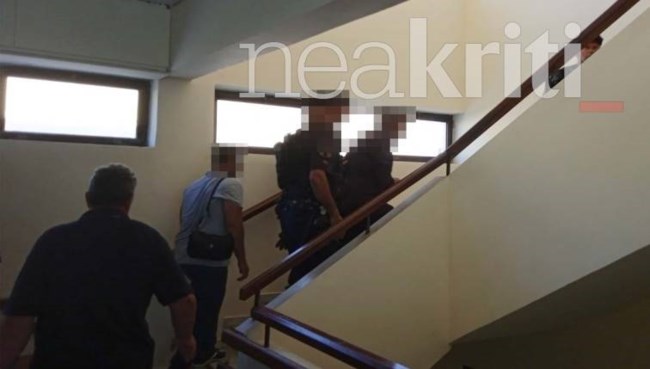 Γυναικοκτονία στο Ρέθυμνο: Αστείες δικαιολογίες του 60χρονου στον Εισαγγελέα- "Με κατεδάφισε" είπε στην απολογία του