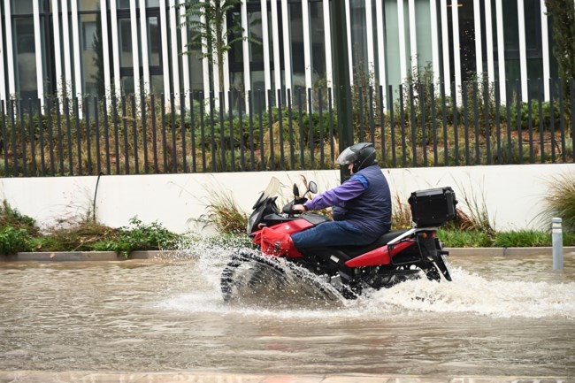 ΒΡΟΧΗ ΑΘΗΝΑ