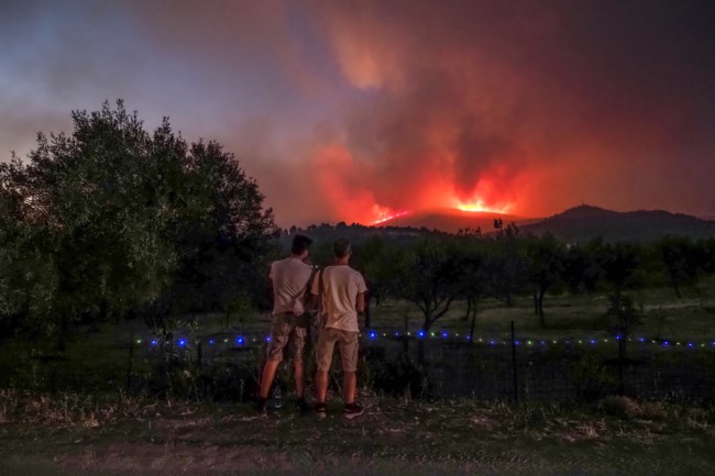 ΦΩΤΙΑ ΣΤΗΝ ΕΥΒΟΙΑ