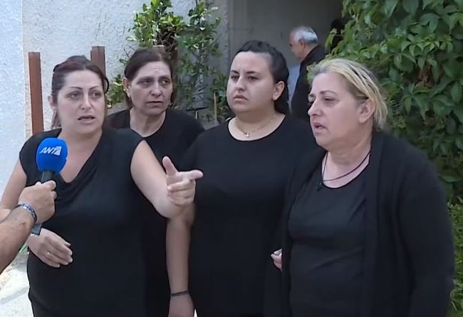 Φονικό στον Μυλοπόταμο: Ξεσπούν η χήρα και η μάνα του 22χρονου -  "Βοήθησε τον φονιά και αυτός τον έβαλε στο χώμα"