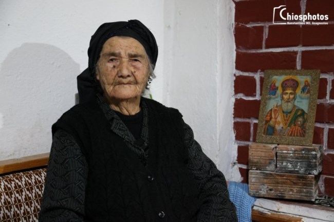 "Έφυγε" η θρυλική "γιαγιά Μαριάνθη", το σύμβολο των Μεστών της Χίου