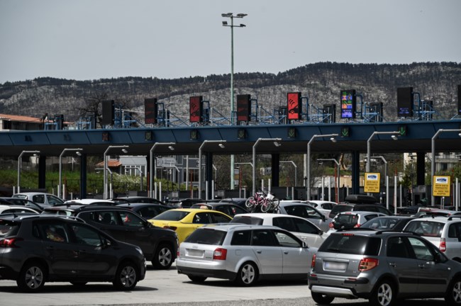 Μεγαλύτερη η έξοδος του Πάσχα από το 2019: Μποτιλιάρισμα και καθυστερήσεις στις εθνικές οδούς - Live η κίνηση