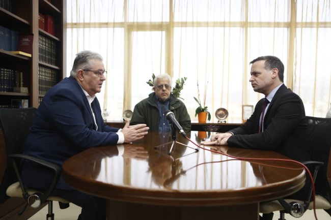 Συνάντηση Δημήτρη Κουτσούμπα με τον Δήμαρχο Αθηναίων Χάρη Δούκα για το τέλος ταφής απορριμμάτων