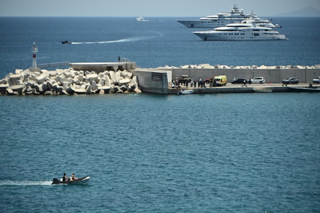 πτωση ελικοπτερου βουλιαγμενη