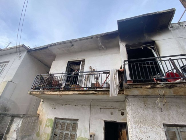 Τραγωδία στην Καλαμάτα - Άνδρας εντοπίστηκε νεκρός μετά από φωτιά στο σπίτι του