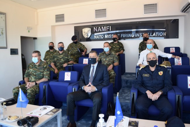 Εντυπωσιακές εικόνες από το Πεδίο Βολής Κρήτης - Βολές πολλαπλών εκτοξευτών πυραύλων