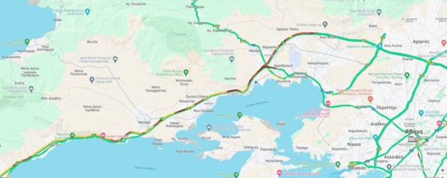 Πάσχα: Συνεχίζεται με εμπόδια η μεγάλη έξοδος - Ουρές στην εθνική - Πληρότητες 100% σε λιμάνια, αεροδρόμια και ΚΤΕΛ