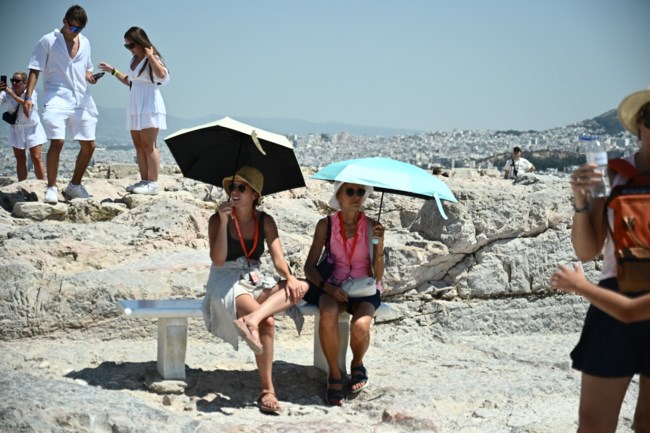ΤΟΥΡΙΣΤΕΣ ΑΚΡΟΠΟΛΗ