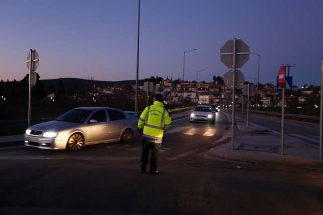 Μπλόκα: Τι λέει η ΕΛΑΣ για την κλειστή Εθνική οδό και τις ουρές χιλιομέτρων στο Μαρτίνο - Χάρτες με τις εναλλακτικές διαδρομές