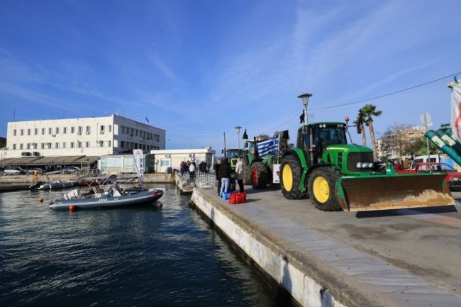 ΛΙΜΑΝΙ ΒΟΛΟΥ ΘΑΛΑΣΣΑ