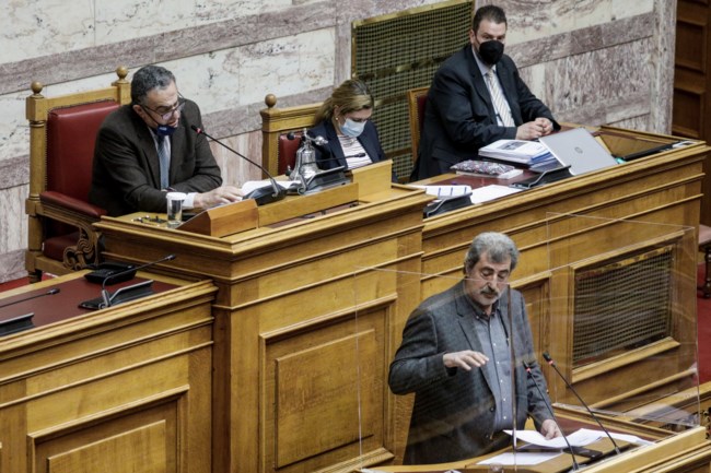 "Σόου" Πολάκη στη Βουλή: Επιτέθηκε στον Άδωνι Γεωργιάδη, διεκόπη η συνεδρίαση - Δεν κατέβαινε από το βήμα [Εικόνες - Βίντεο]
