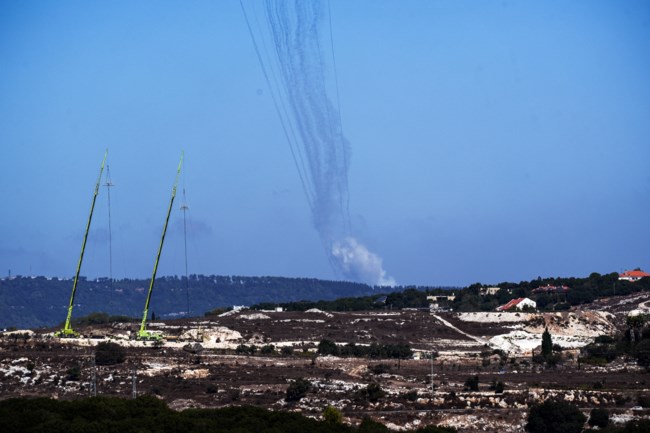 "Θα χτυπήσουμε ανελέητα τη Χεζμπολάχ και στη Βηρυτό" απειλεί ο Νετανιάχου - Ρουκέτες πλήτουν το βόρειο Ισραήλ