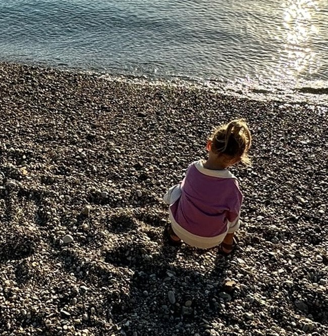 Εριέττα Κούρκουλου - Λάτση: "Ξέρεις ποιος είμαι εγώ;" - "Υπάρχει τεράστια βρώμα στην εξουσία και το χρήμα"