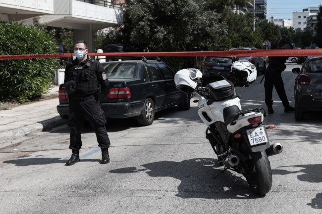 Θρίλερ στον Άλιμο: Πυροβολισμοί σε πολυκατοικία - Βρέθηκαν κάλυκες [εικόνες]