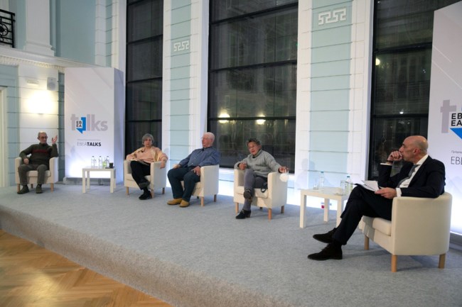 ΕΒΕΑ talks: Eπιχειρηματικός κόσμος, μη κερδοσκοπικές πρωτοβουλίες και πολιτεία μπορούν να πολεμήσουν την αστεγία