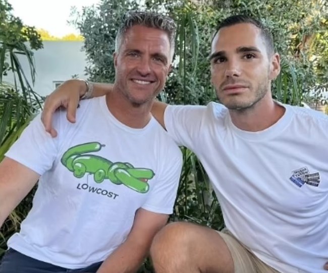 ΡΑΛΦ ΣΟΥΜΑΧΕΡ ΕΤΙΕΝ