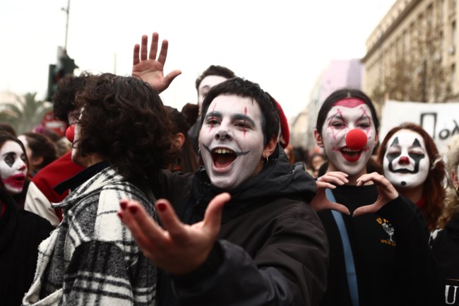 ΚΑΛΛΙΤΕΧΝΕΣ ΠΟΡΕΙΑ