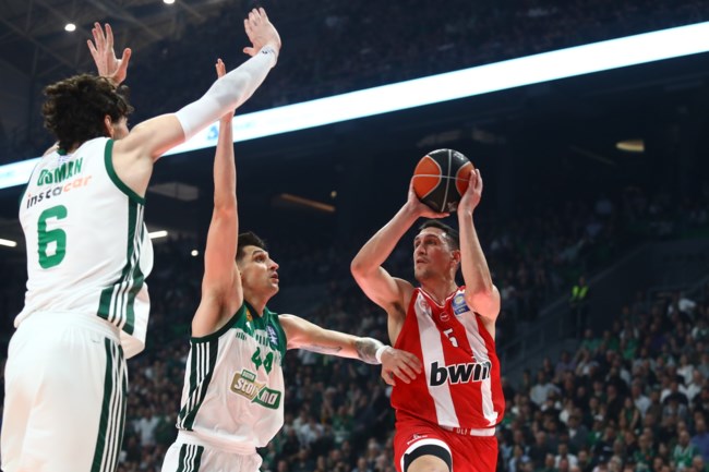 Greek Basketball League: Κράτησε το αήττητο ο Ολυμπιακός, 101-94 τον ΠΑΟ στο ΟΑΚΑ - Αποβλήθηκαν Ντόρσεϊ και Ναν