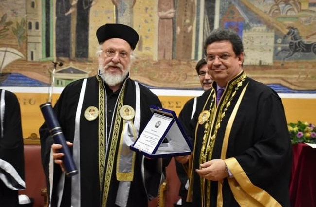 Οταν το ΑΠΘ τιμούσε τον Διονύση Σαββόπουλο - Η ομιλία του, γεμάτη εικόνες, υπαινιγμούς και εξομολογήσεις