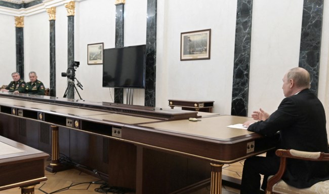 Πούτιν Σοϊγκού τραπέζι