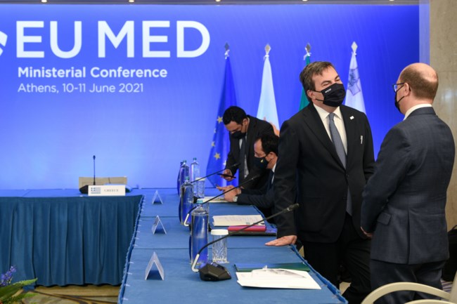 σύνοδος υπεξ g7