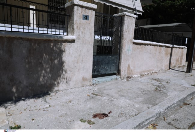 Έγκλημα στην Αγία Βαρβάρα: Νεκρή η 64χρονη με δύο σφαίρες - Αναζητείται ο εν διαστάσει σύζυγος