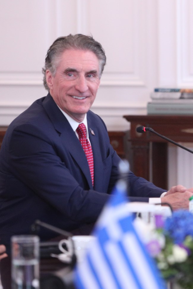 Ντ. Μπέργκαμ: "Η Ελλάδα αποτελεί έναν εξαιρετικό εταίρο των ΗΠΑ" - Τι είπε για τον Κυριάκο Μητσοτάκη