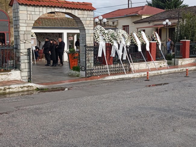 Τρίκαλα: Βαρύ πένθος στο τελευταίο αντίο στην Αγάπη Μπουνόβα - Ο σπαρακτικός επικήδειος του γιου της